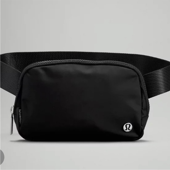 lululemon athletica Handbags - NEW Lululemon Everywhere Belt Bag